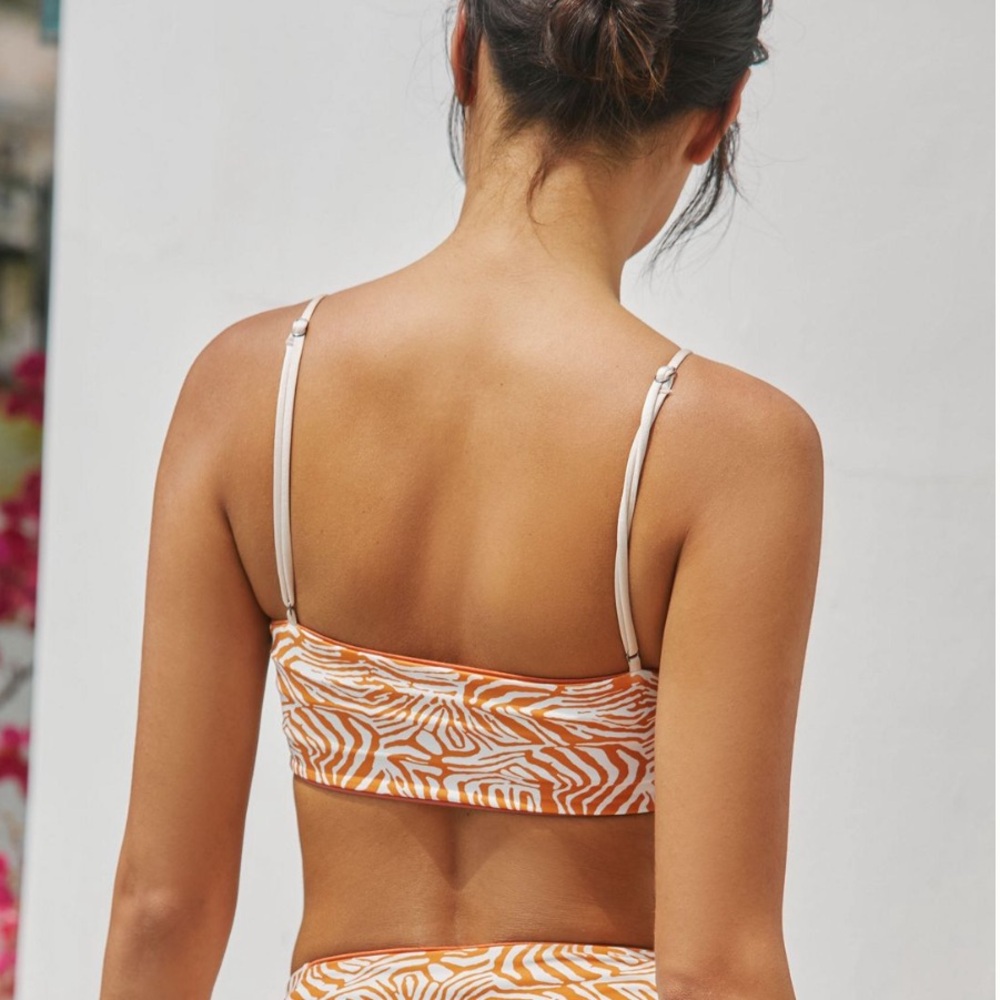 Maaji Reversible Storm Bikini Top, NEW - Picture 7 of 9